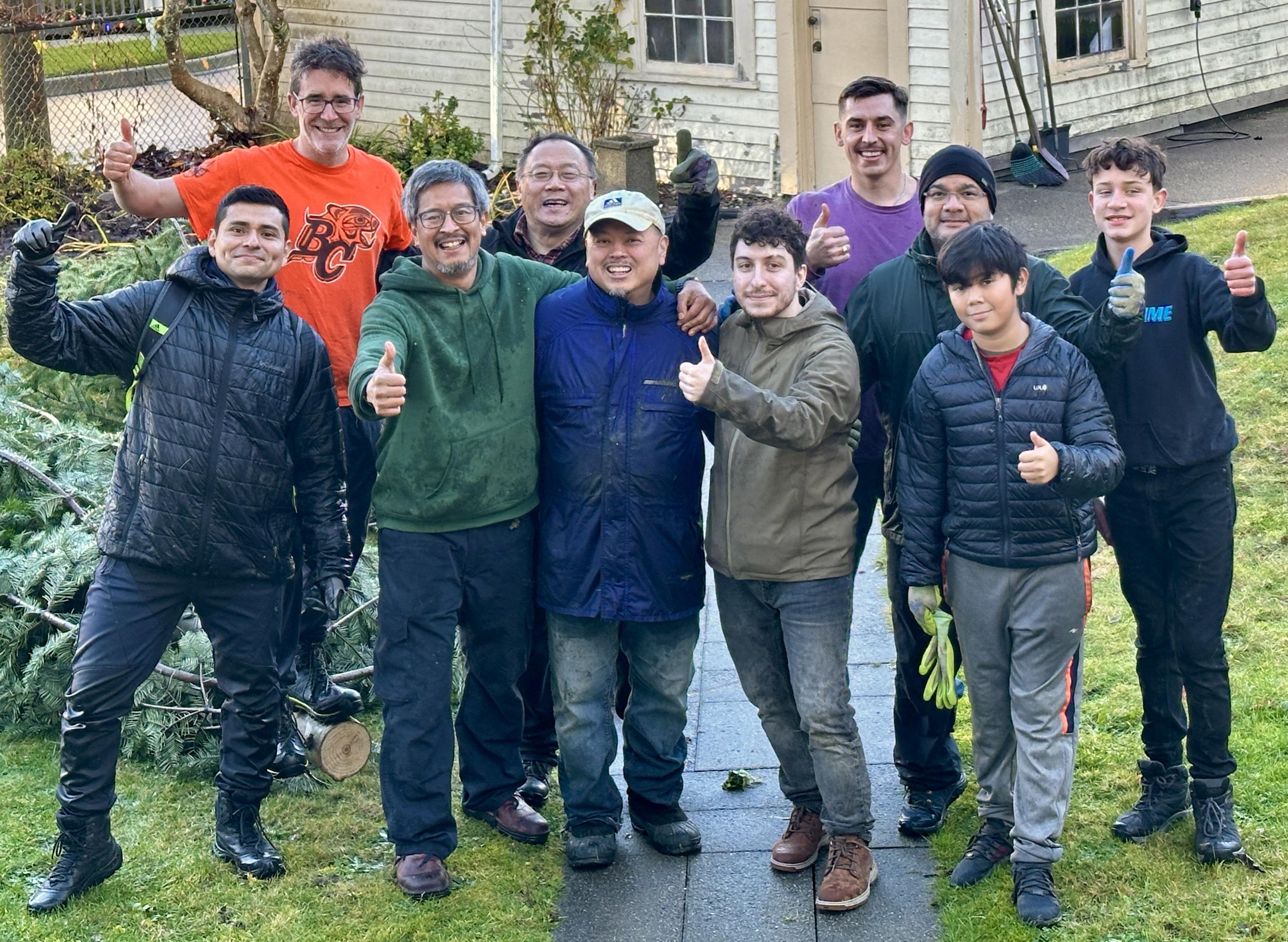 Group of volunteers after the work